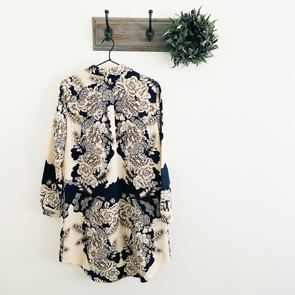 Soft Surroundings St. Remy Navy Floral Tunic Top M - Picture 6 of 6